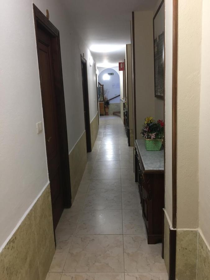ホテル Hostal O Labrador O Hospital エクステリア 写真