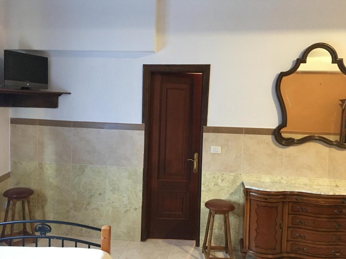 ホテル Hostal O Labrador O Hospital エクステリア 写真